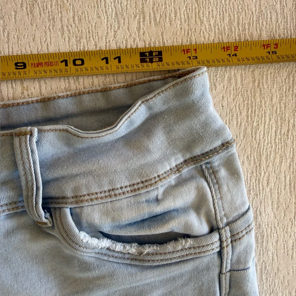 3 FOR $15‎ DEAL / Wax Jean Light Wash Denim Shorts Folded Waist Detail Size S
